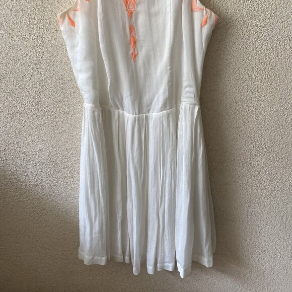 Dolce Vita Women Dress Ricka Garbo White Embroidered Sleeveless Mini Size Medium - Picture 3 of 10